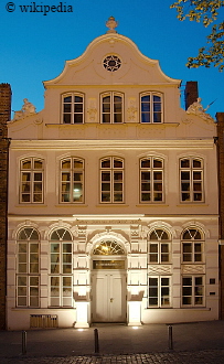 Das Buddenbrookhaus in L�beck bei Nacht  -   F�r eine gr��ere Darstellung auf das Bild klicken.